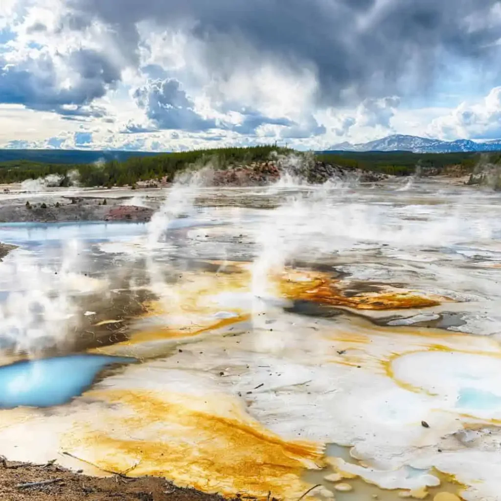 Tips for Planning Your Yellowstone Trip