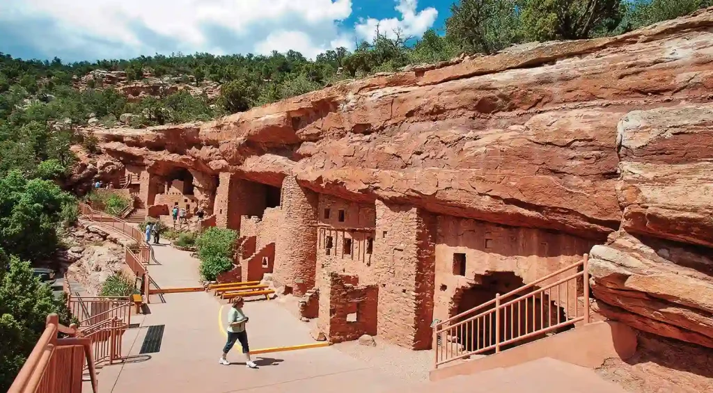 Manitou Cliff Dwellings