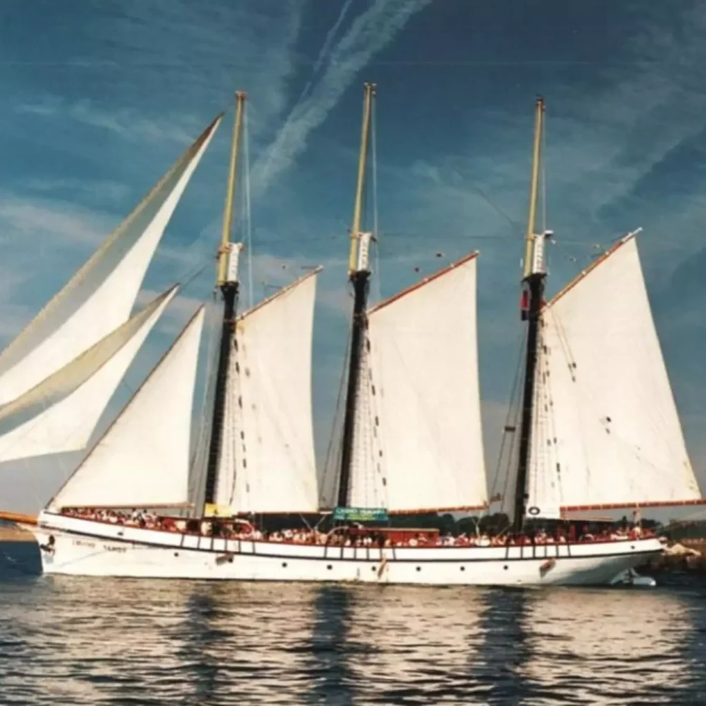 Toronto Tall Ship Boat Cruise